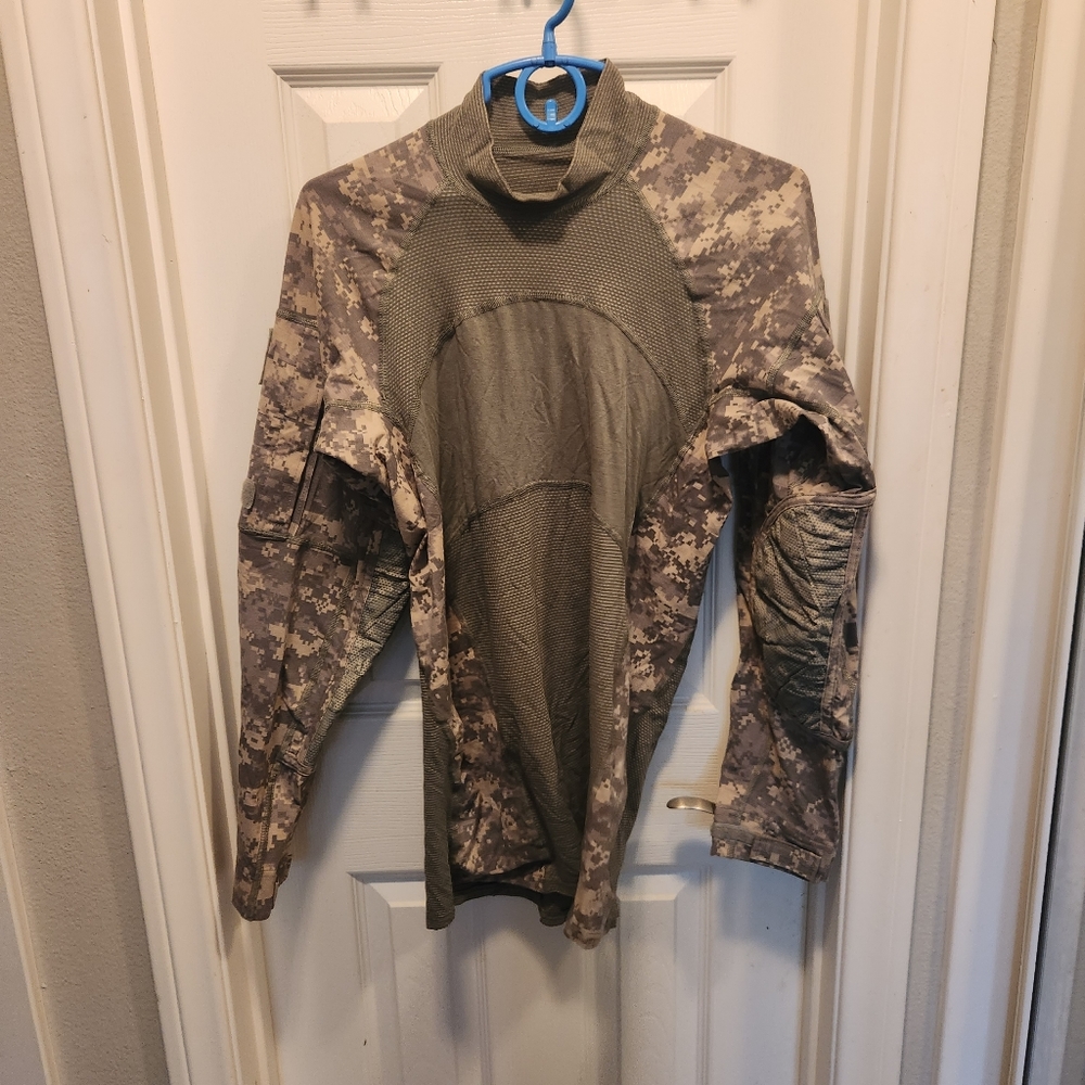 Massif army combat shirt size m